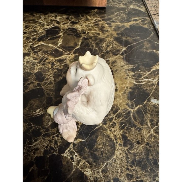 precious moments figurines - Picture 9 of 12